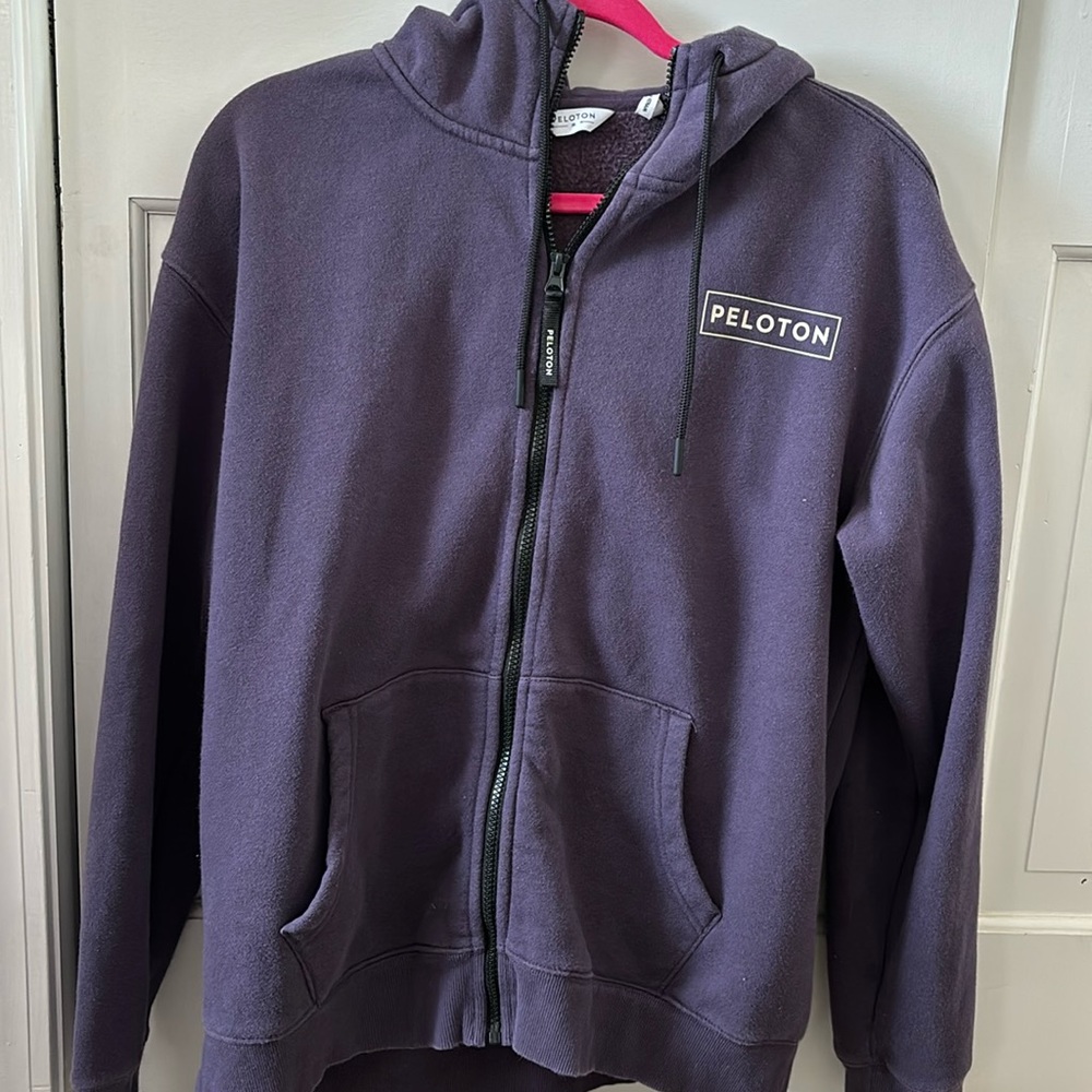 Lightly used Peloton zip up hoodie